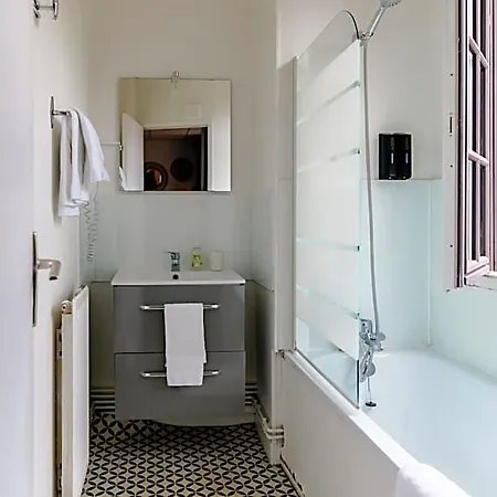 Les Inities Hotel