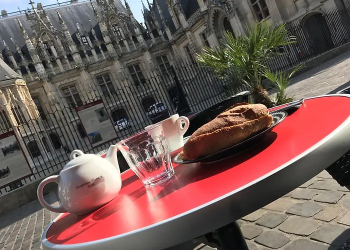 酒店 雷伊尼蒂耶酒店 2*