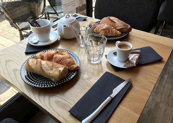 酒店 雷伊尼蒂耶酒店 2*